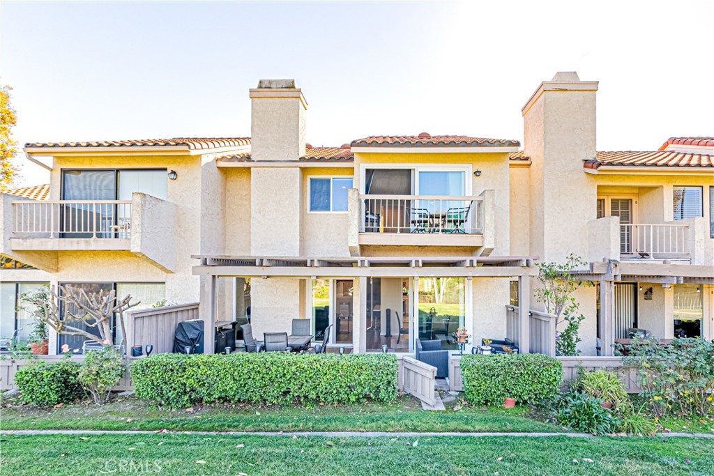 642 Colonial Circle