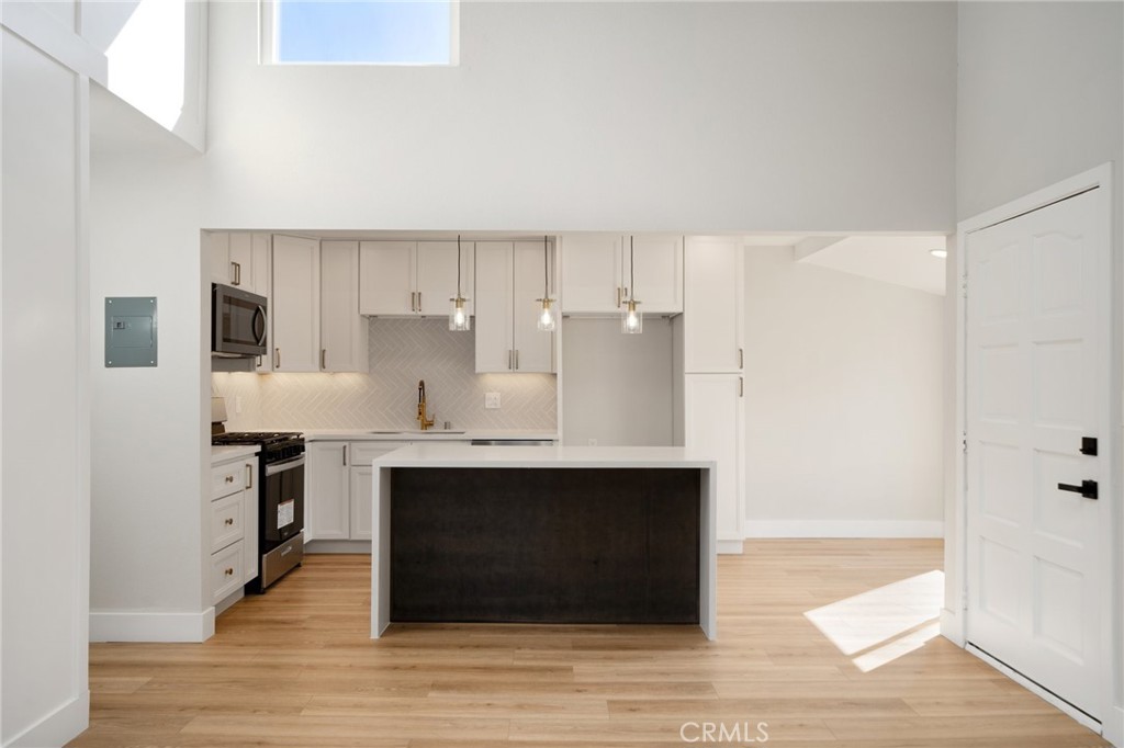 1001 W Stevens Avenue 201