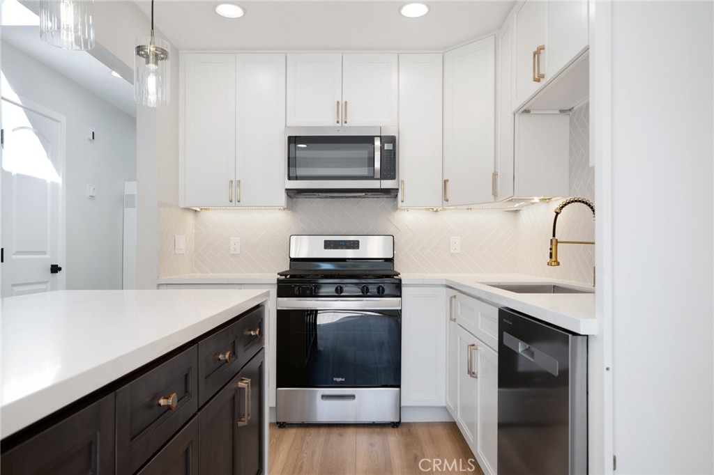 1001 W Stevens Avenue 201