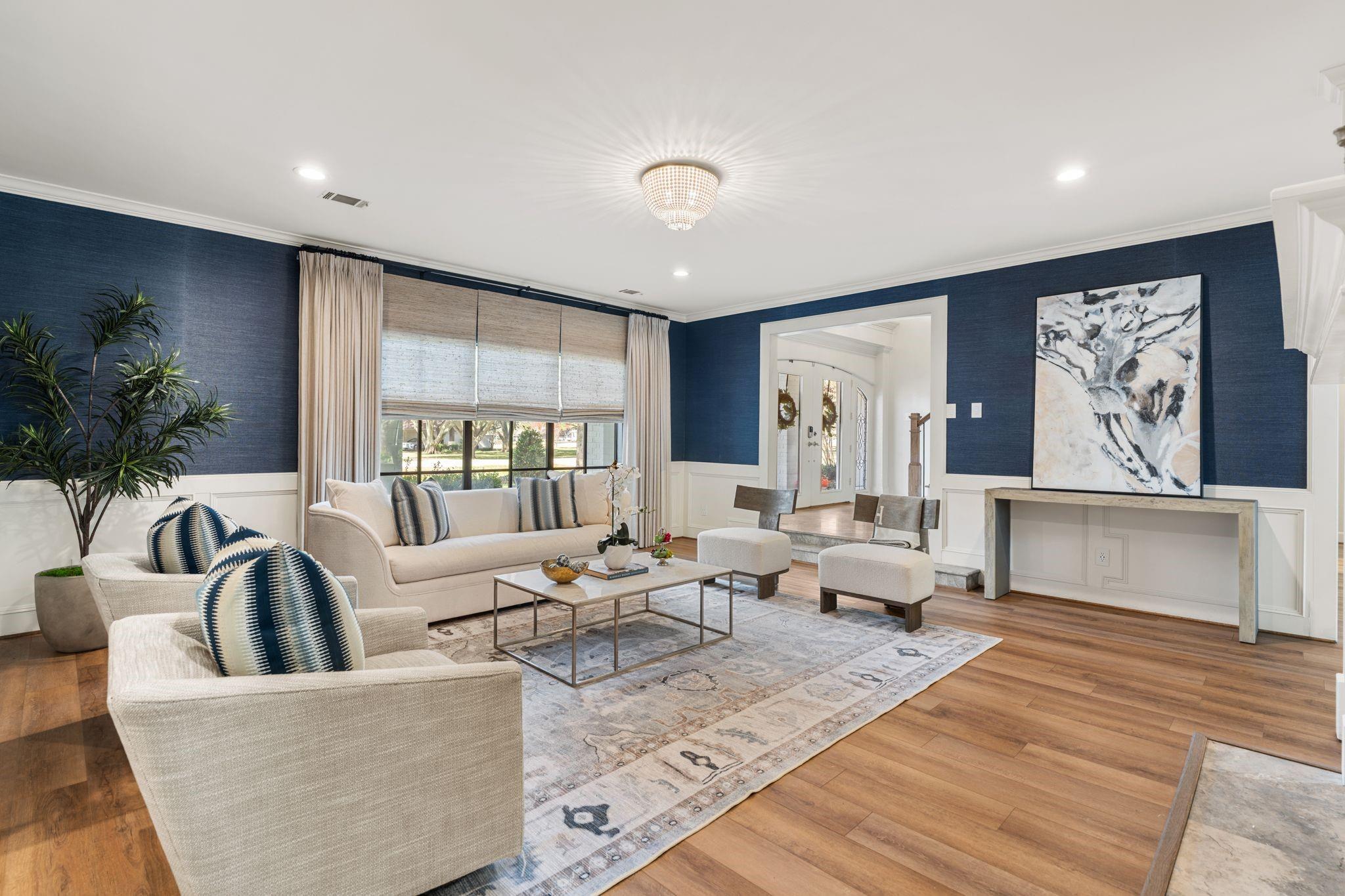 3113 N Saddlebrook Lane
