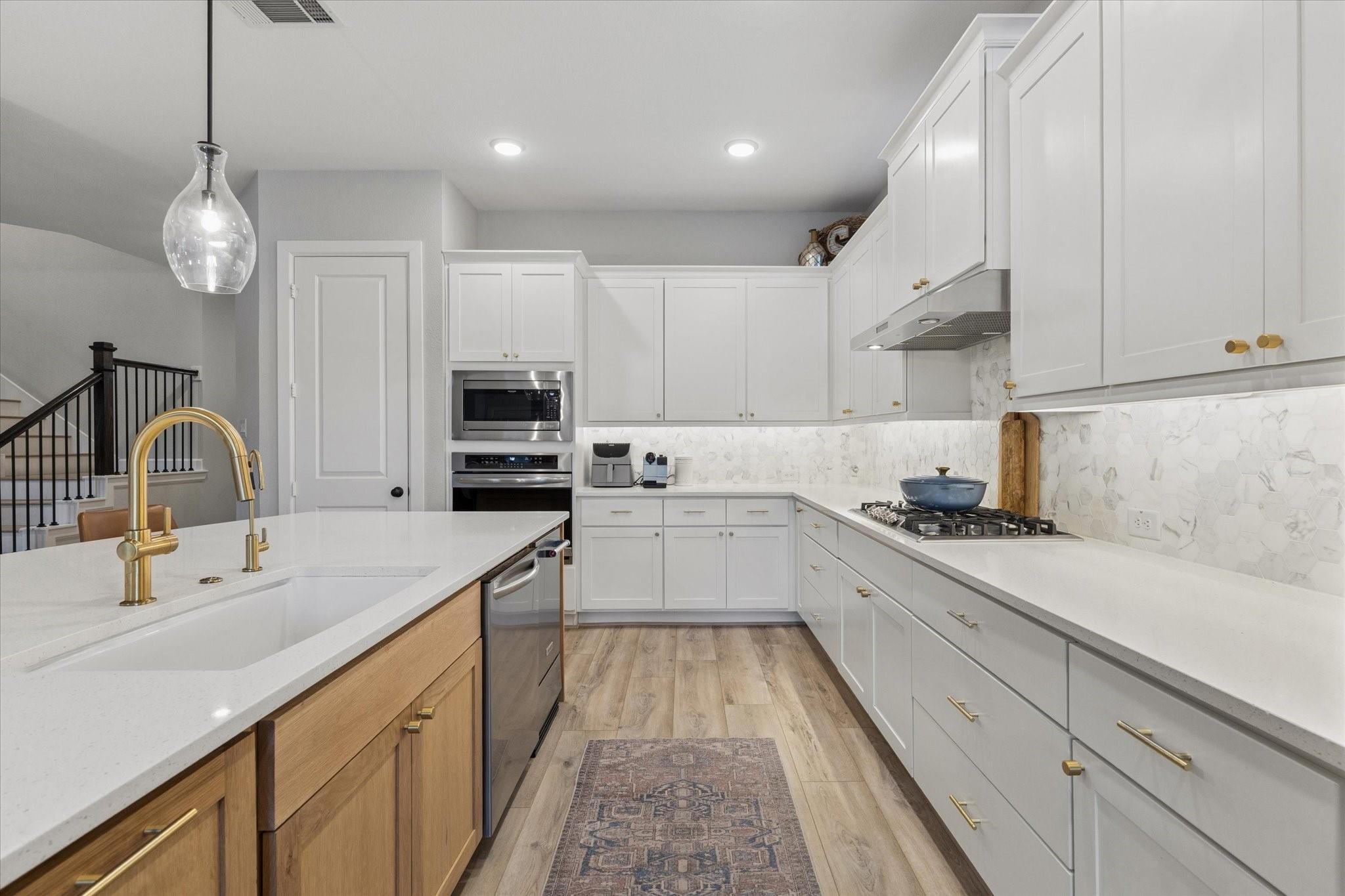 3022 Bluestem Road