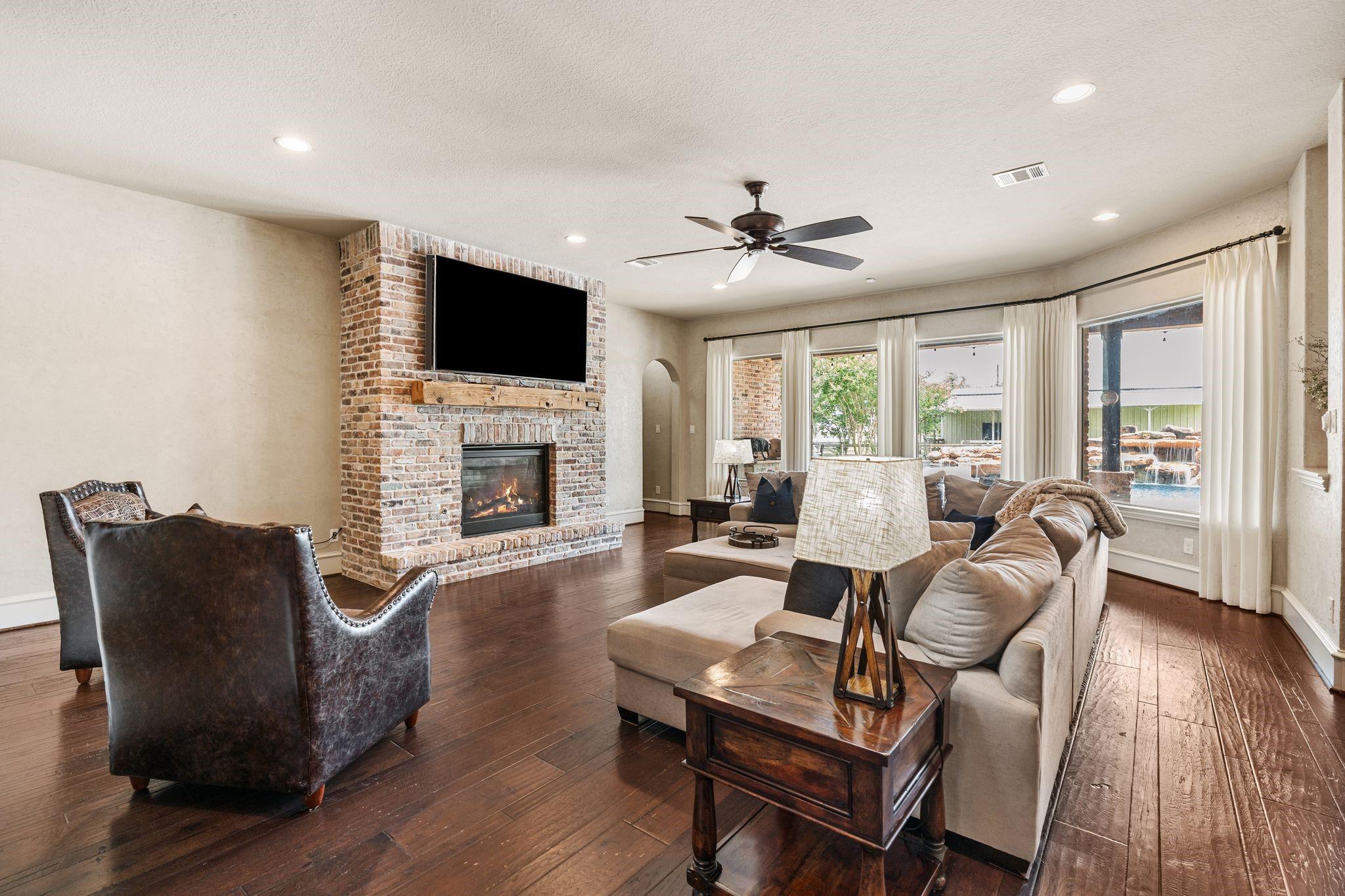 1430 Winding Canyon Court