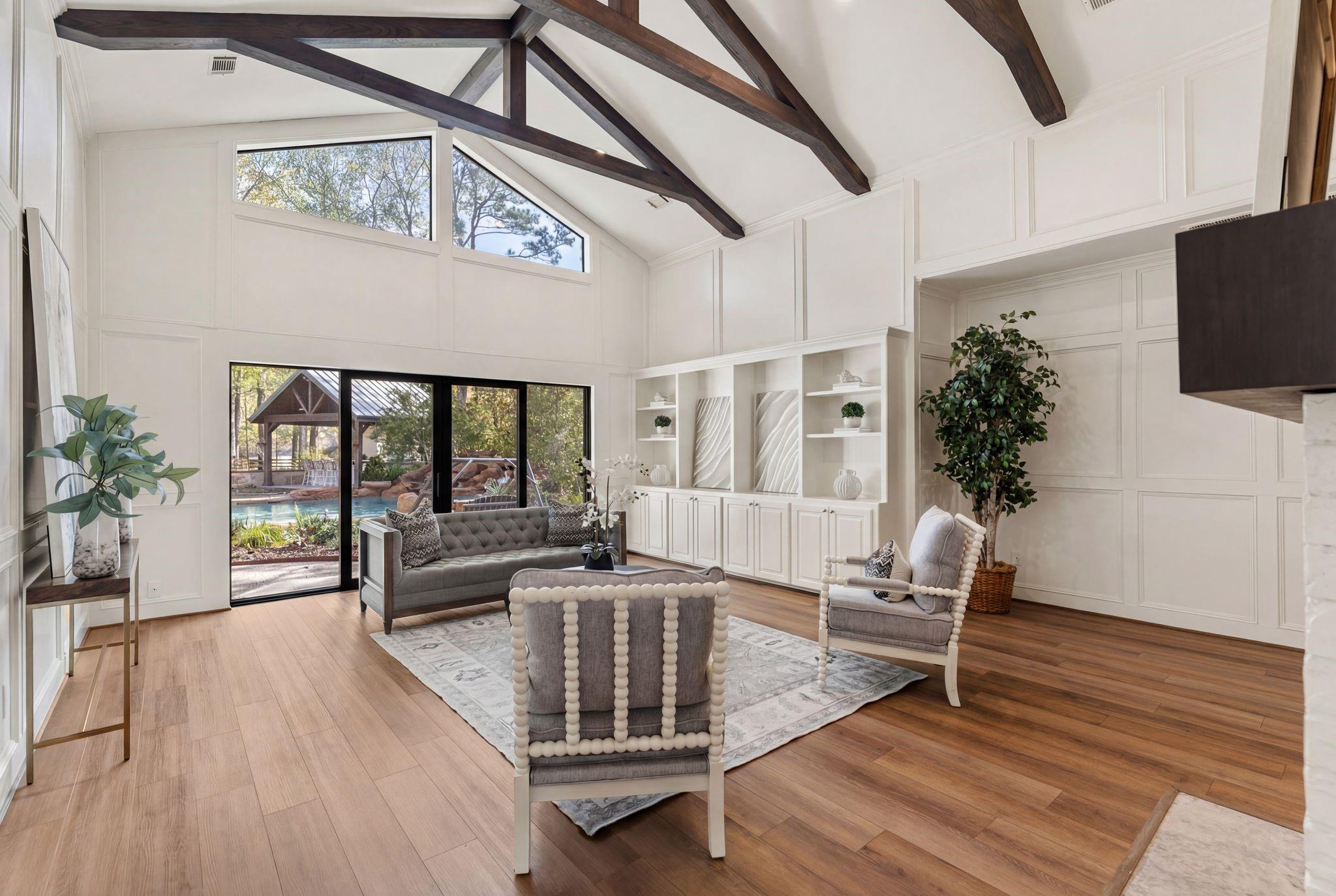 3113 N Saddlebrook Lane
