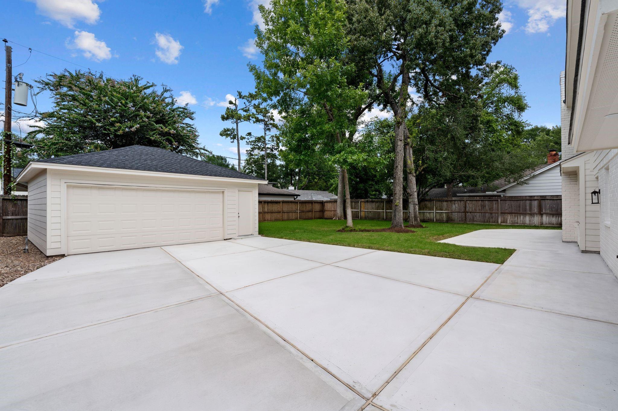 10806 Britoak Lane