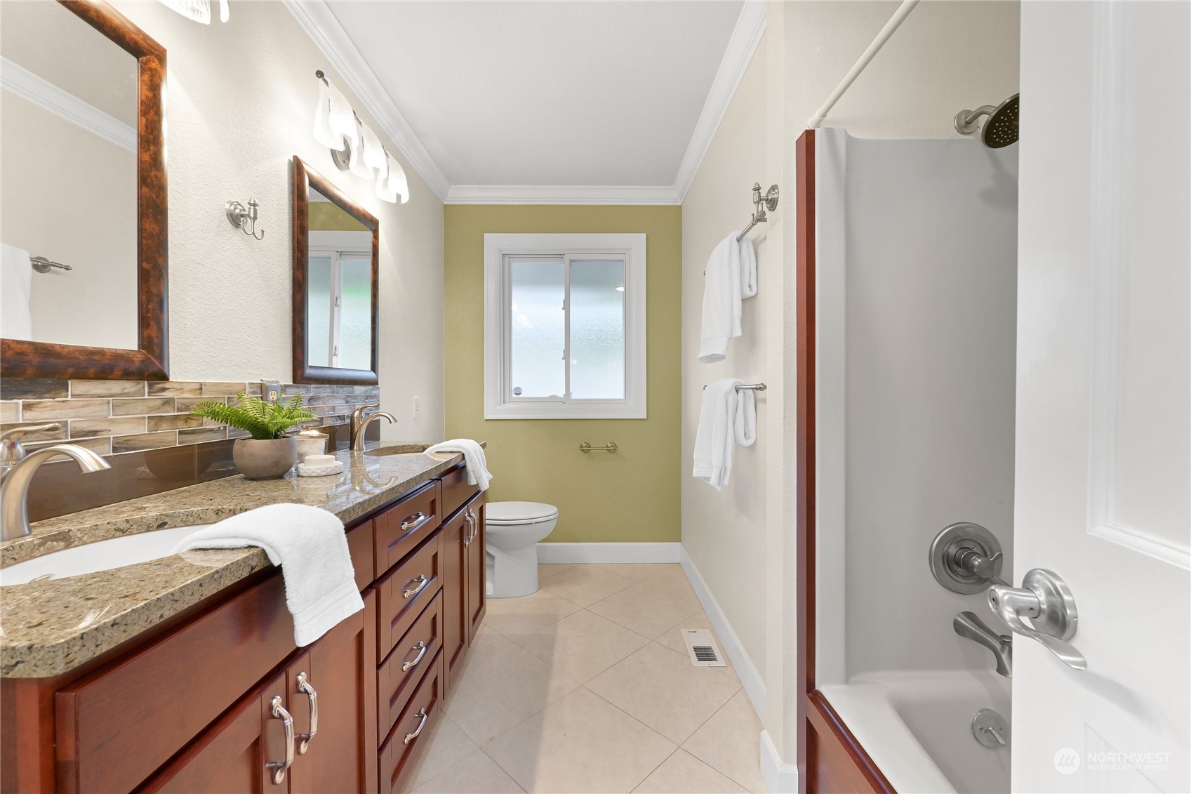 1395 SE Camano Drive