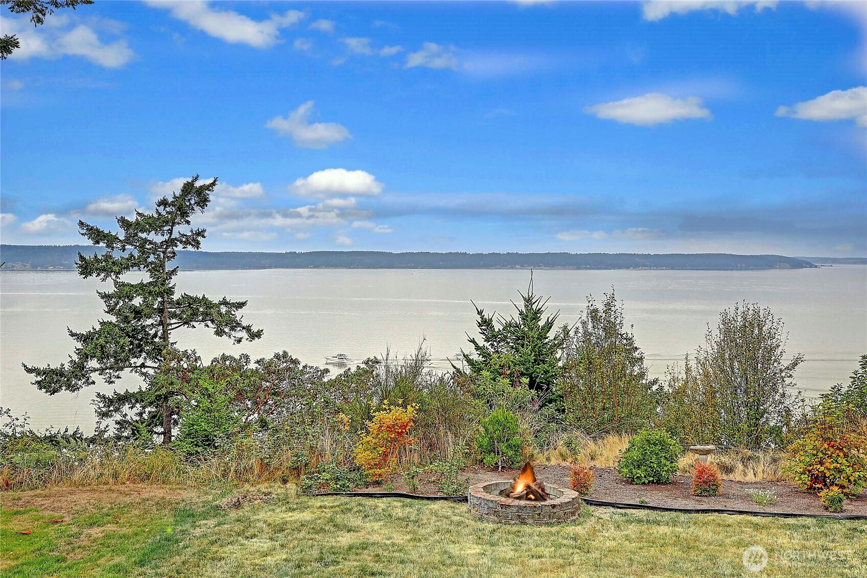 90 Edgewater Drive