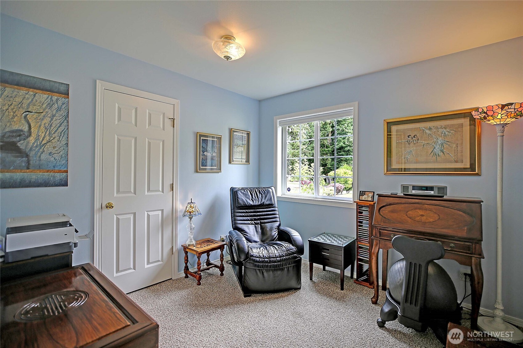90 Edgewater Drive