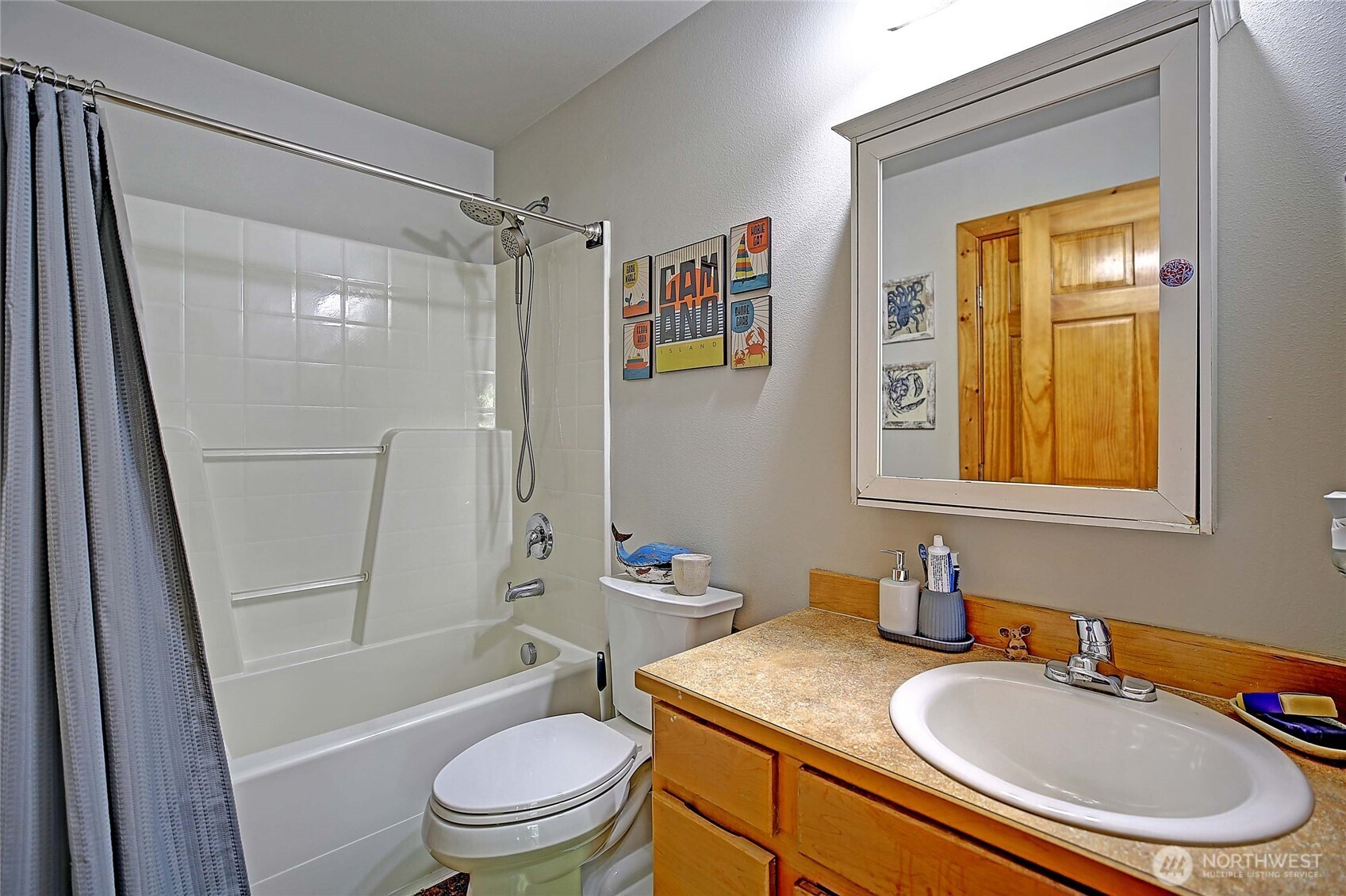 435 NW Camano Drive
