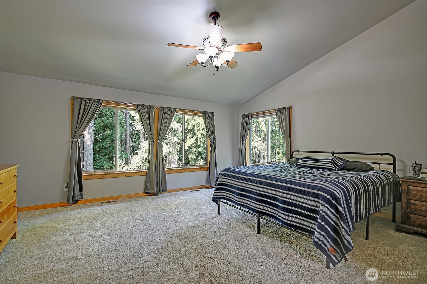 435 NW Camano Drive