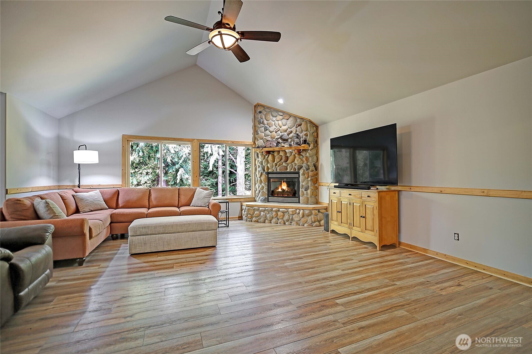 435 NW Camano Drive