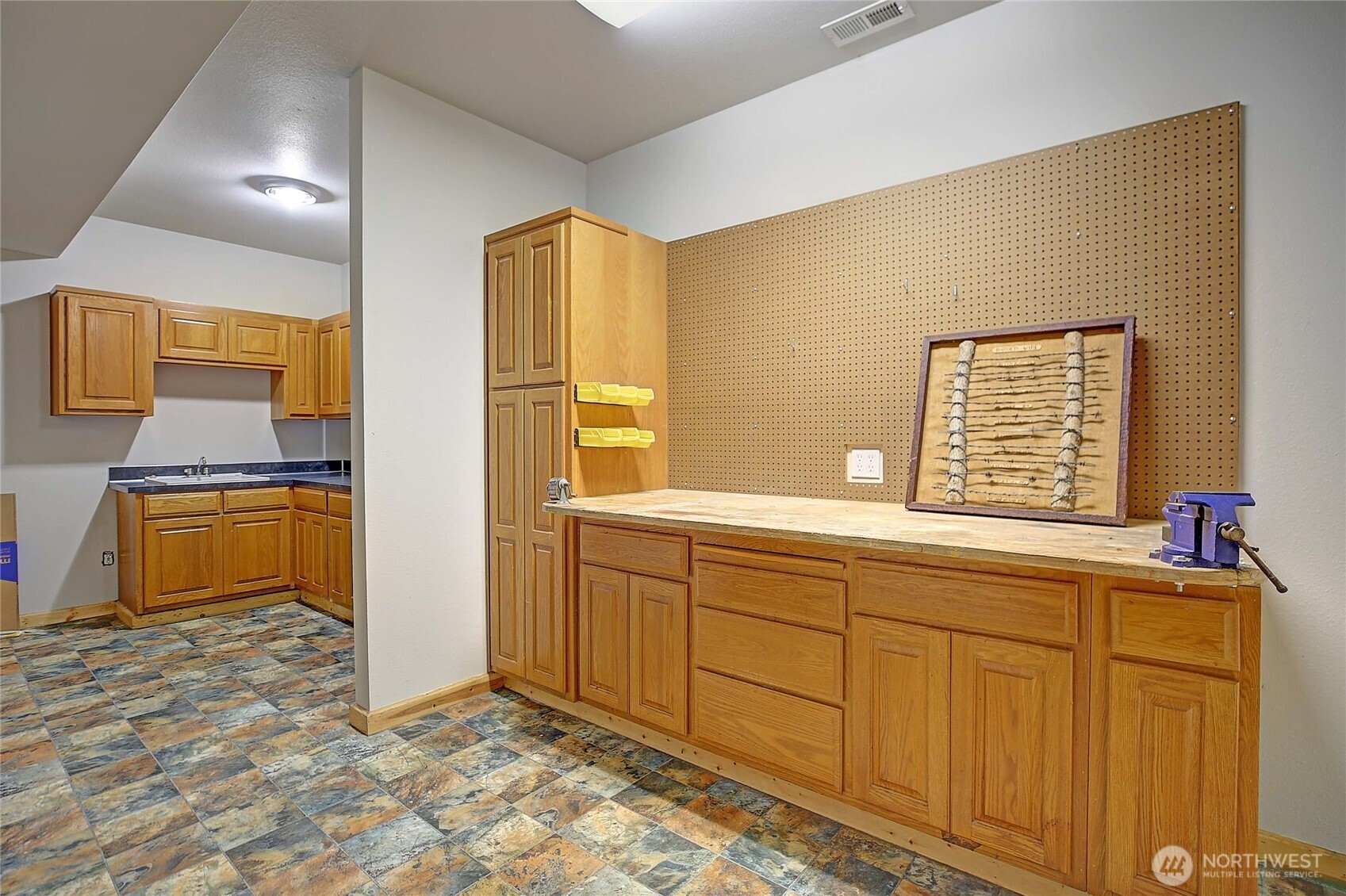 435 NW Camano Drive