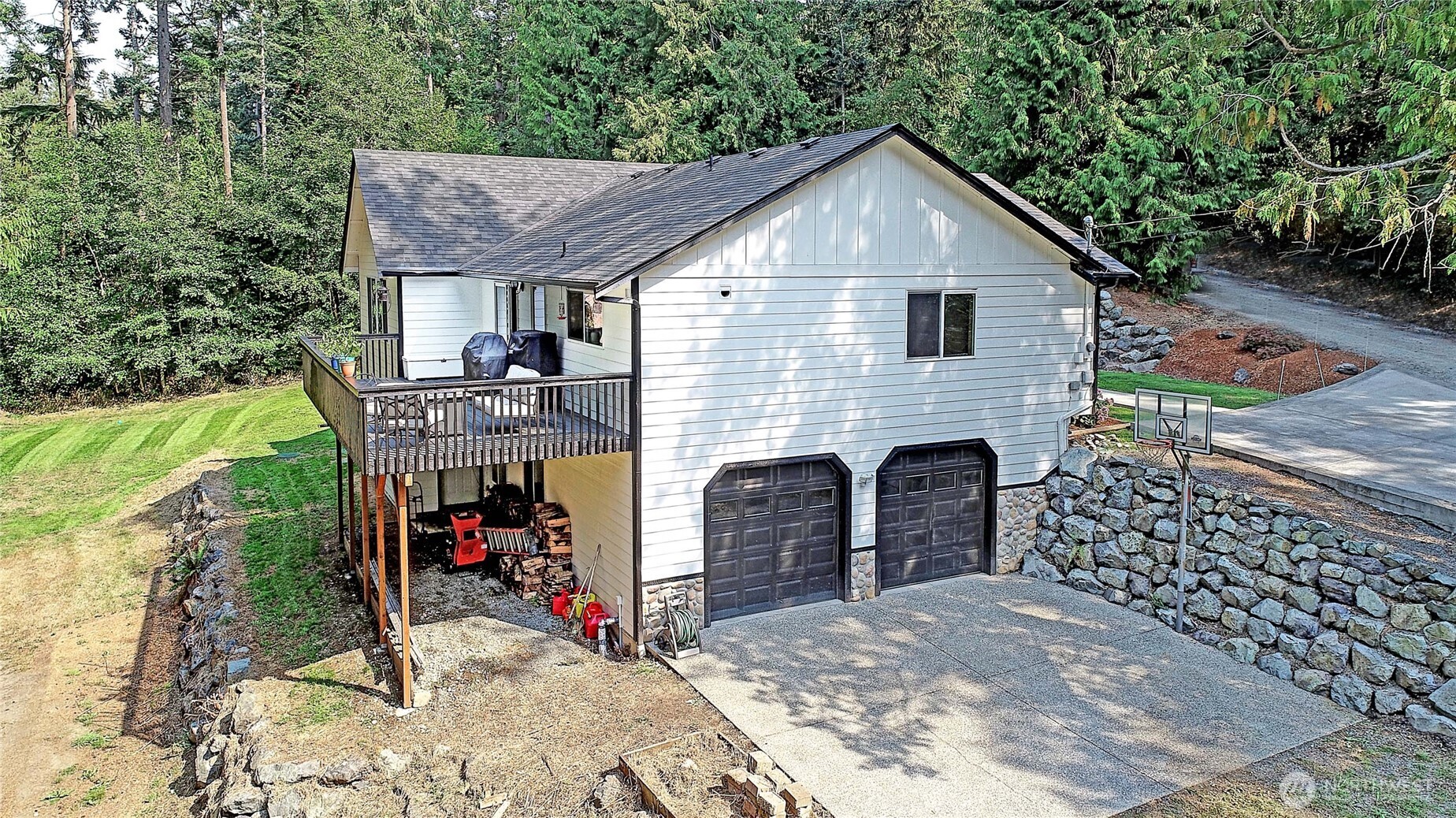 435 NW Camano Drive