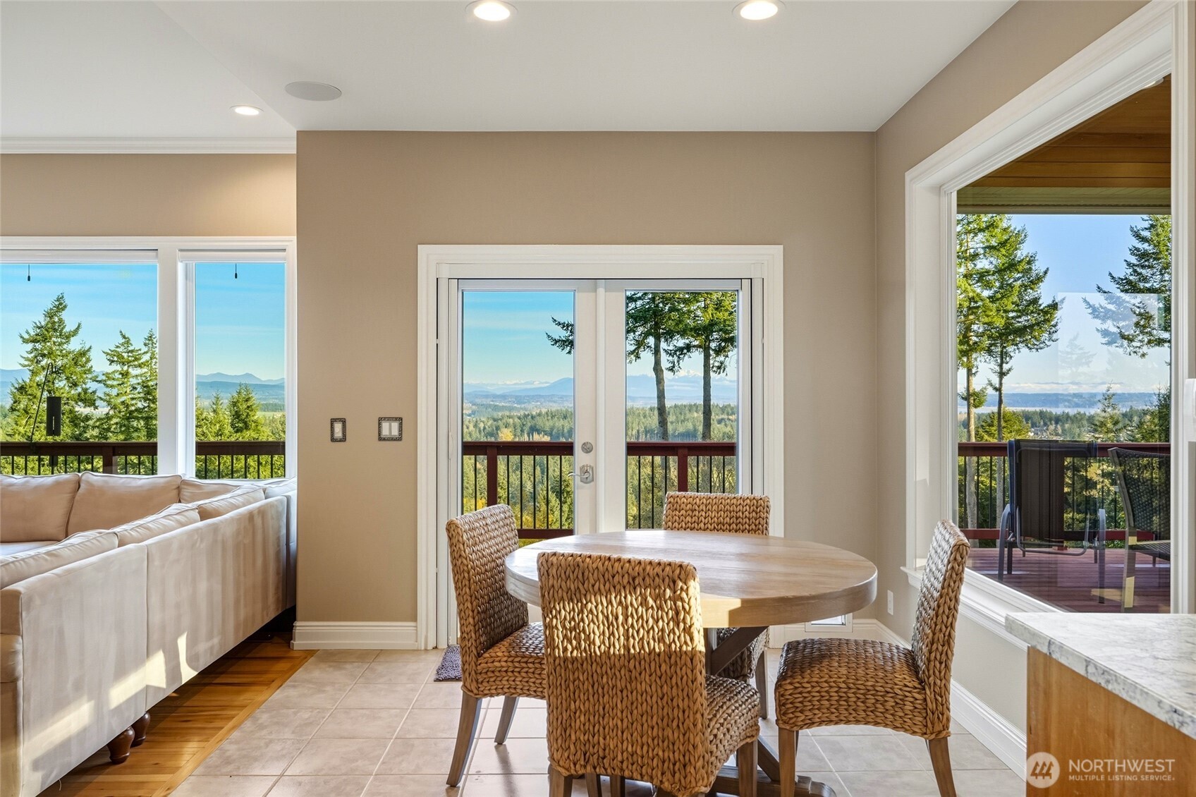 514 Wayne's Ridge Circle