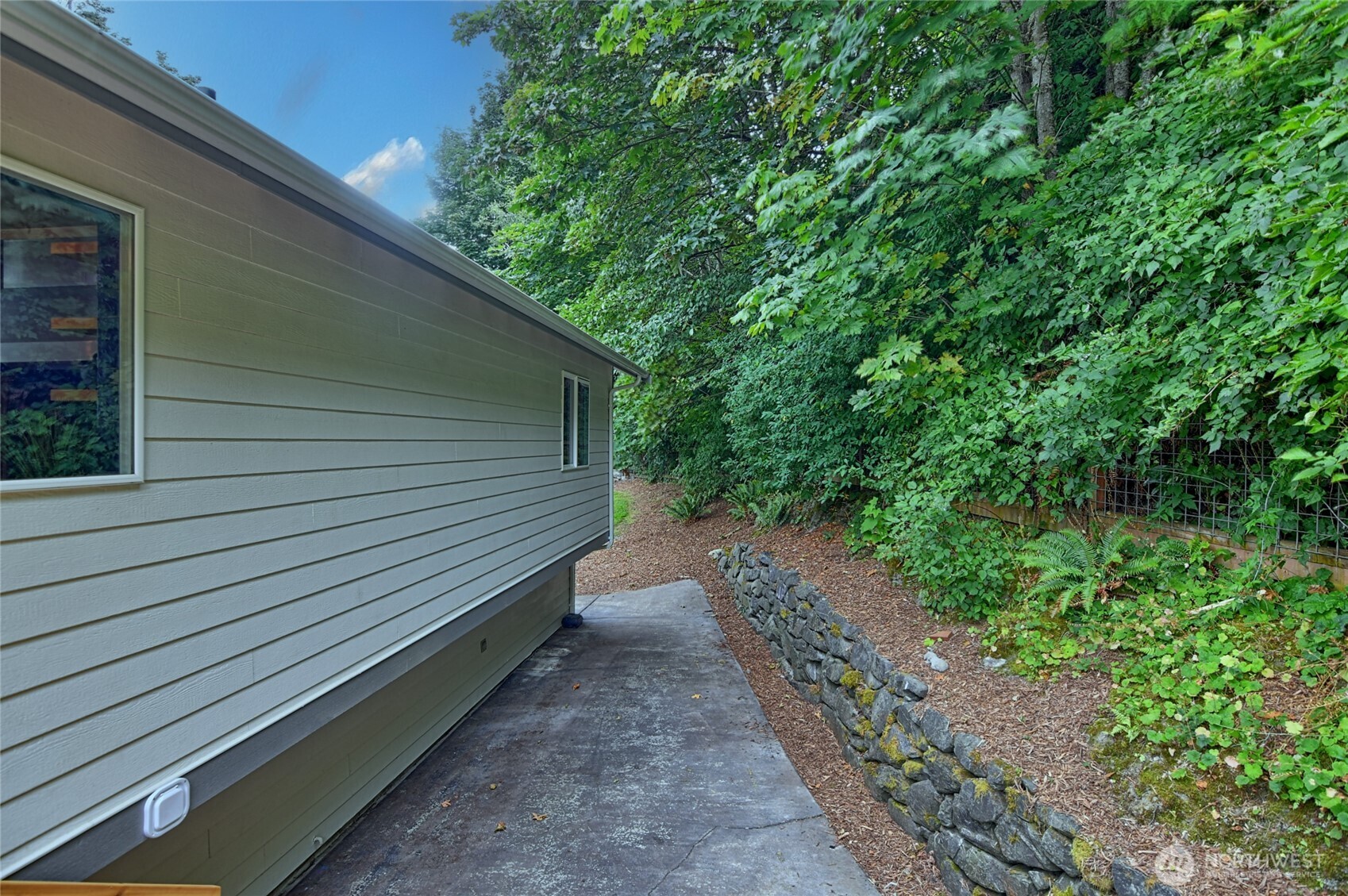 305 Baker Way