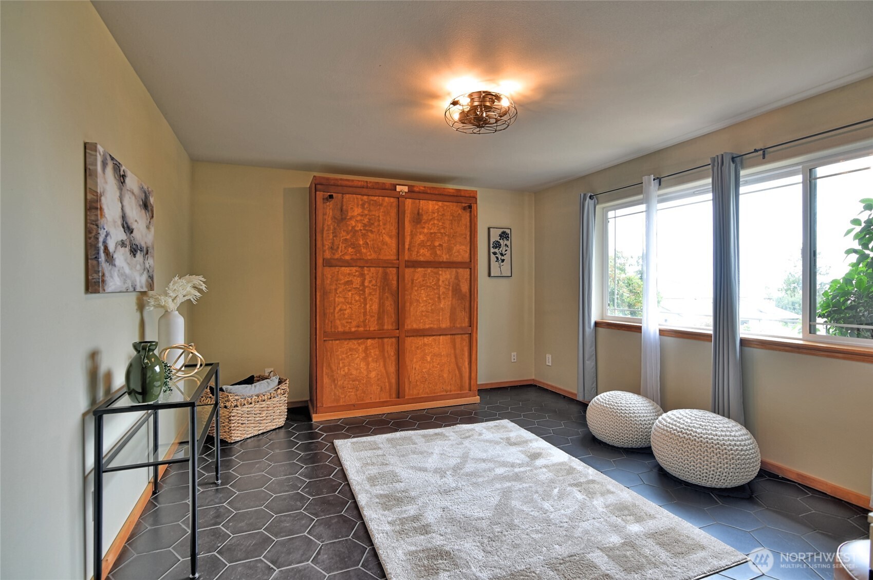 305 Baker Way