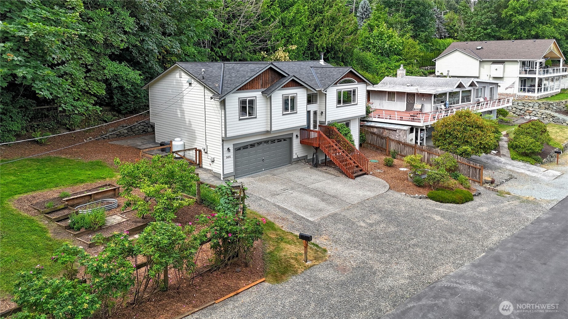 305 Baker Way