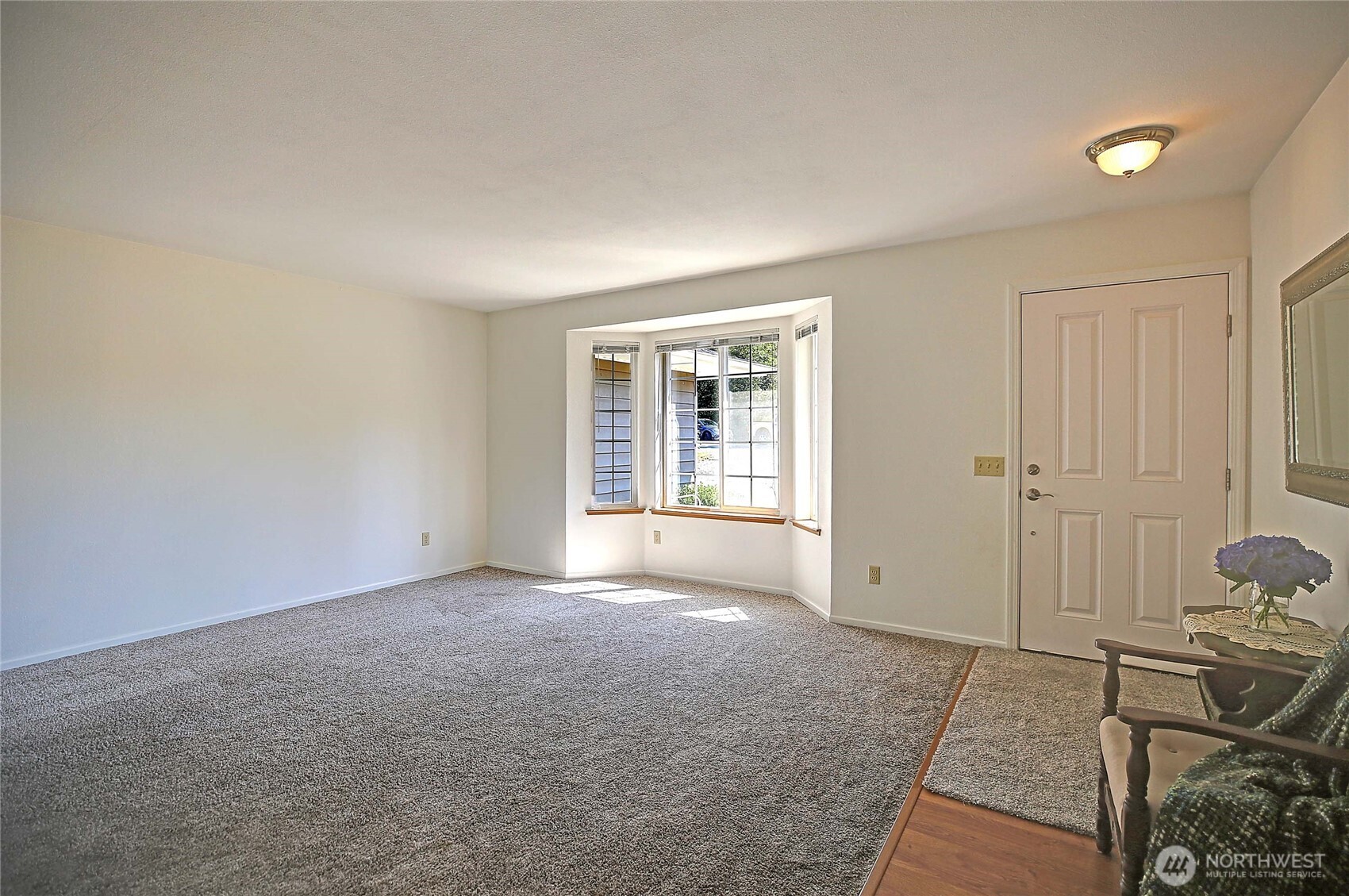 740 Commodore Lane
