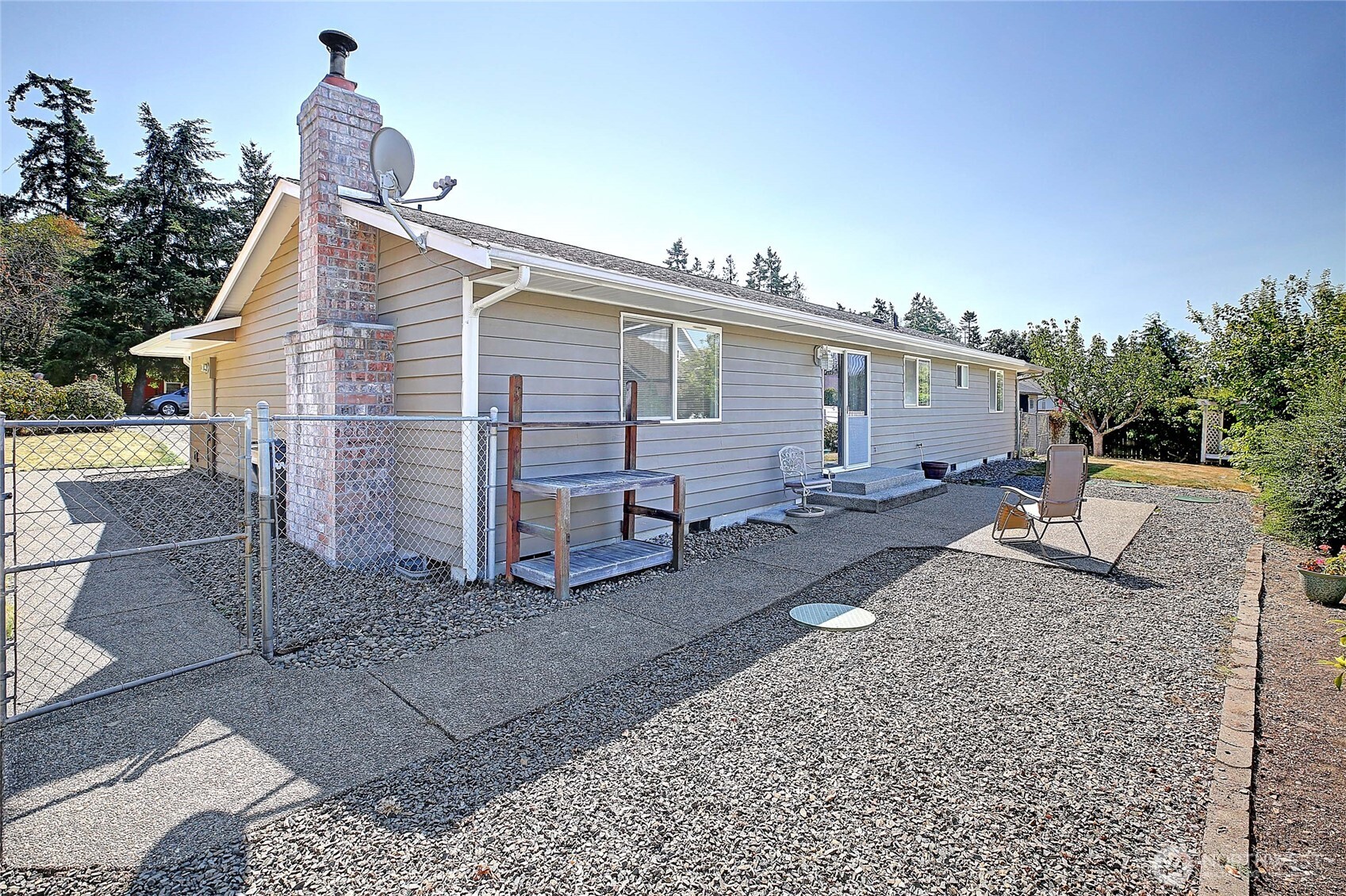 740 Commodore Lane