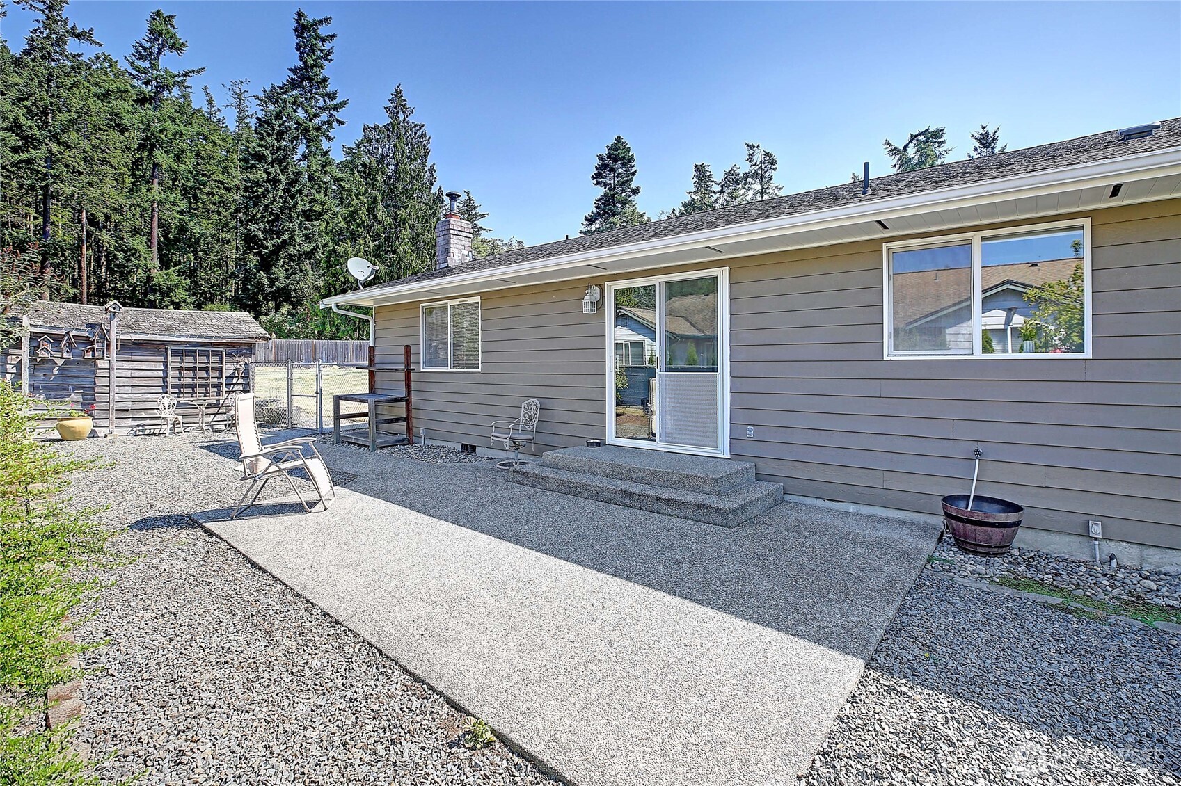 740 Commodore Lane