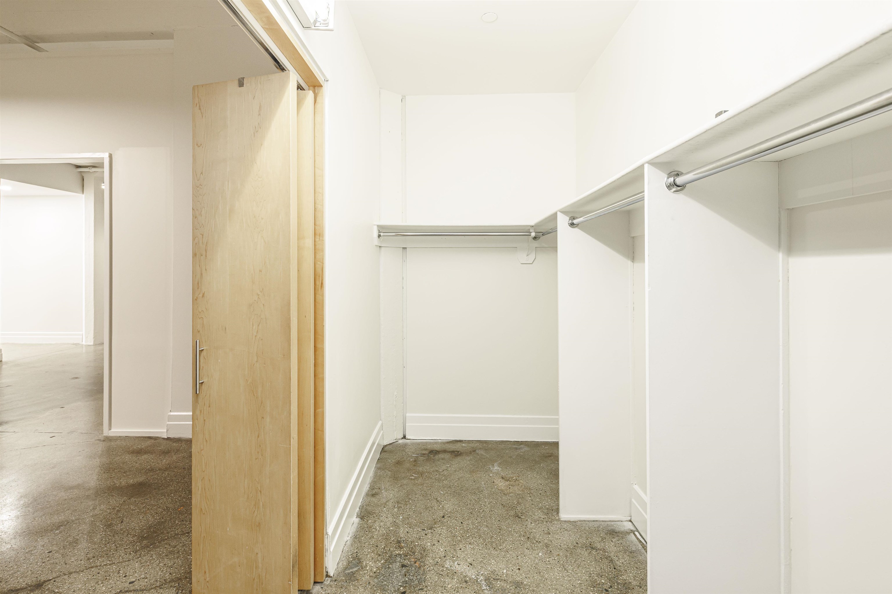 150 BAY ST Unit: 721