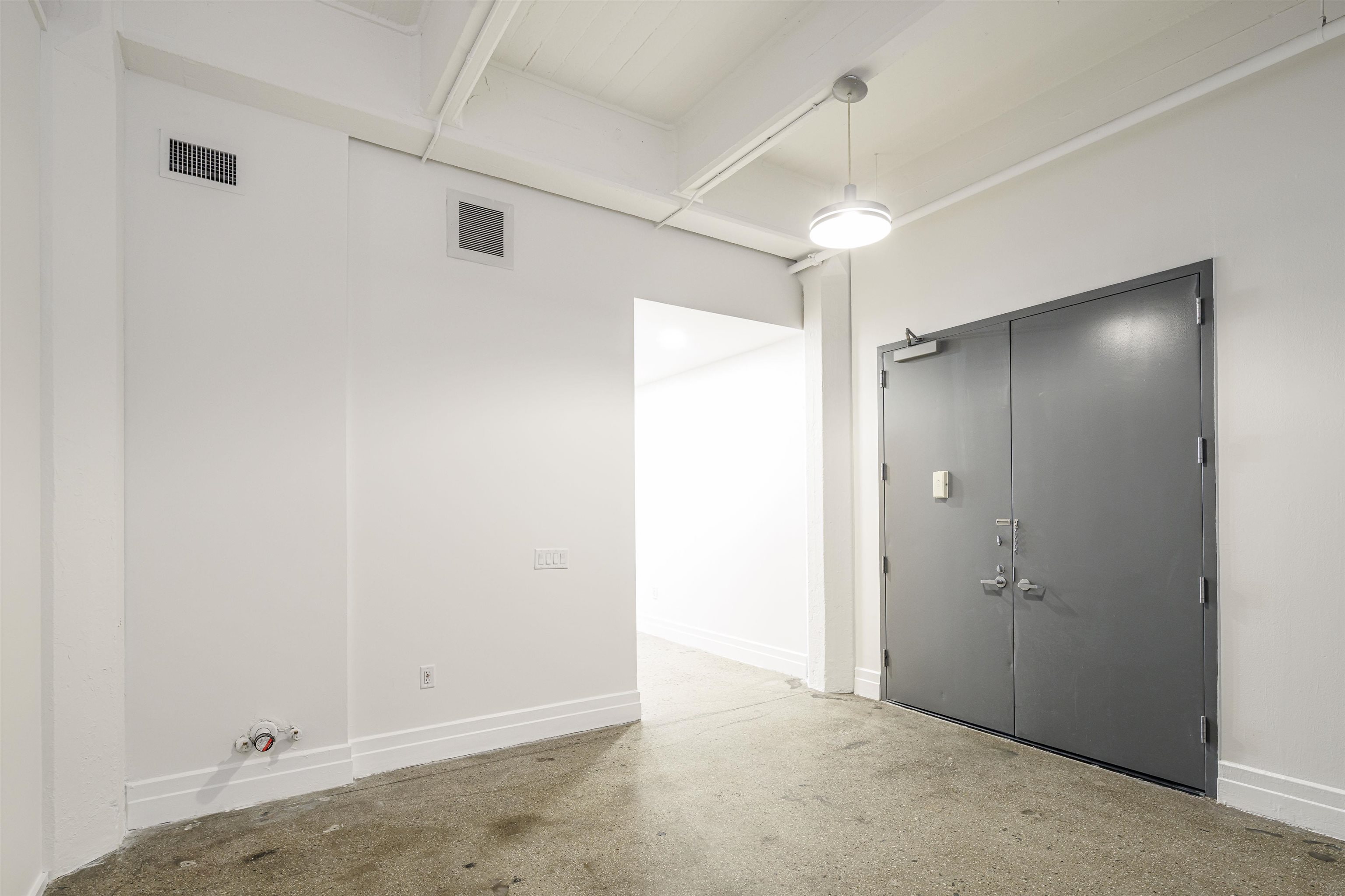 150 BAY ST Unit: 721