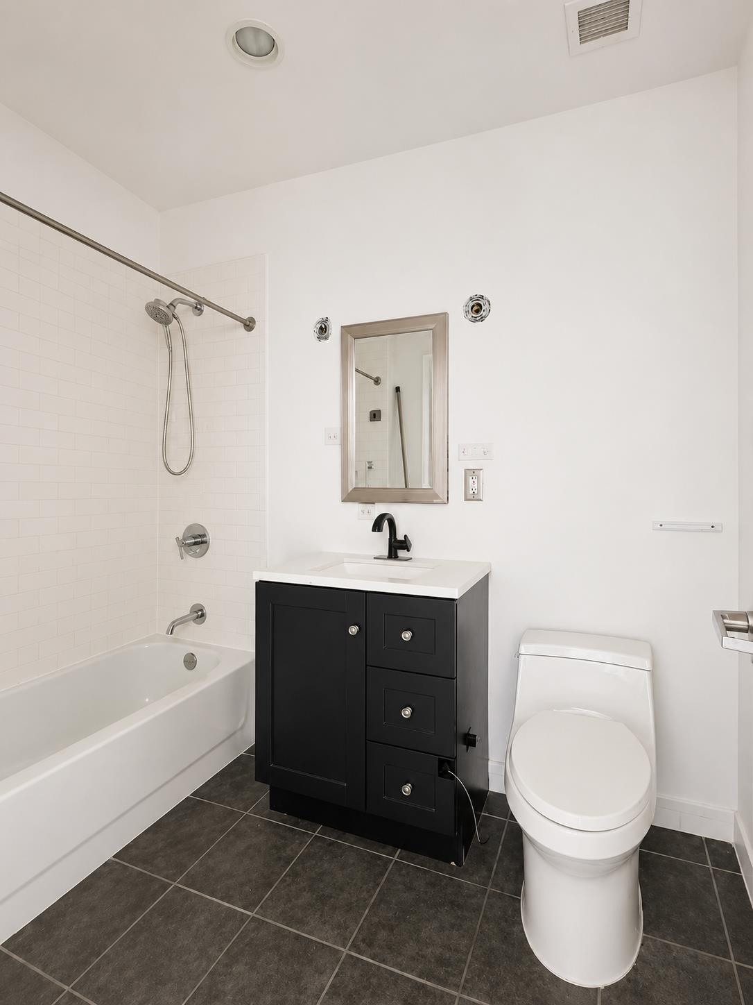 150 BAY ST Unit: 927