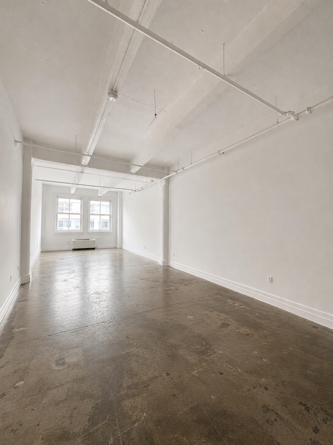 150 BAY ST Unit: 824