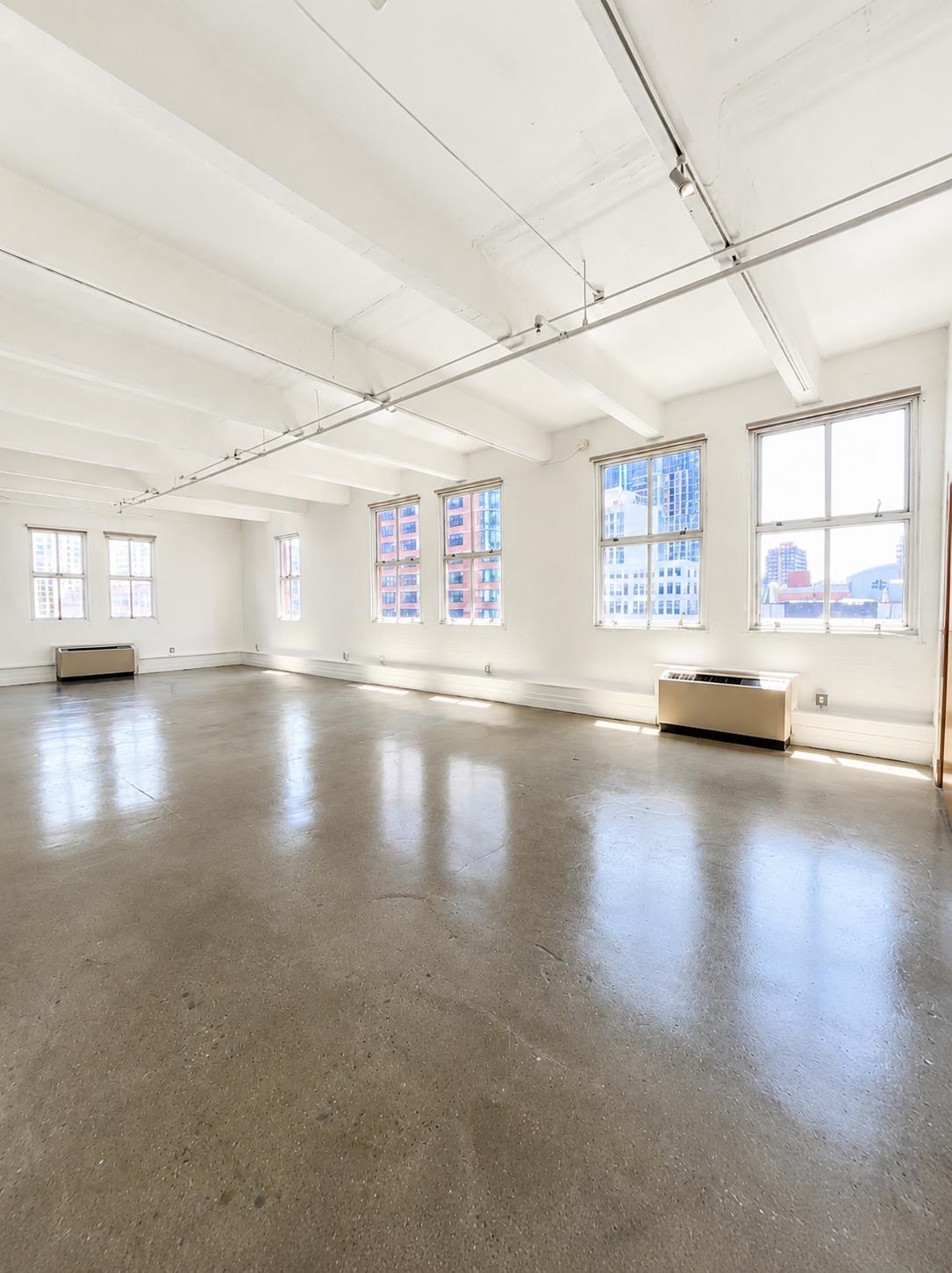 150 BAY ST Unit: 813
