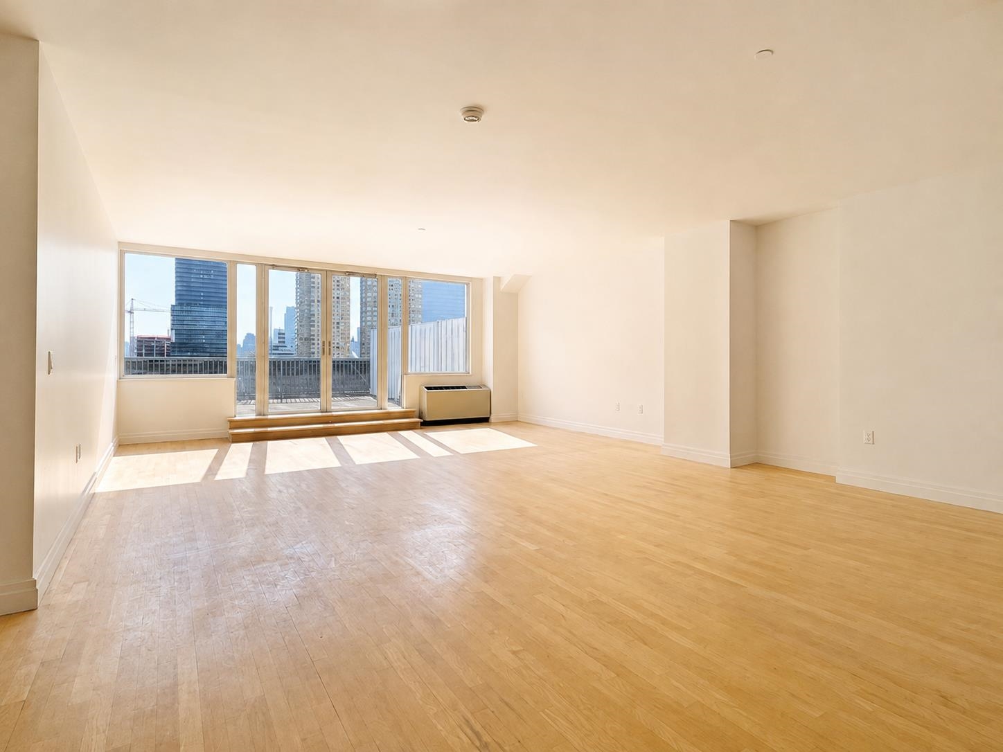 150 BAY ST Unit: PH11