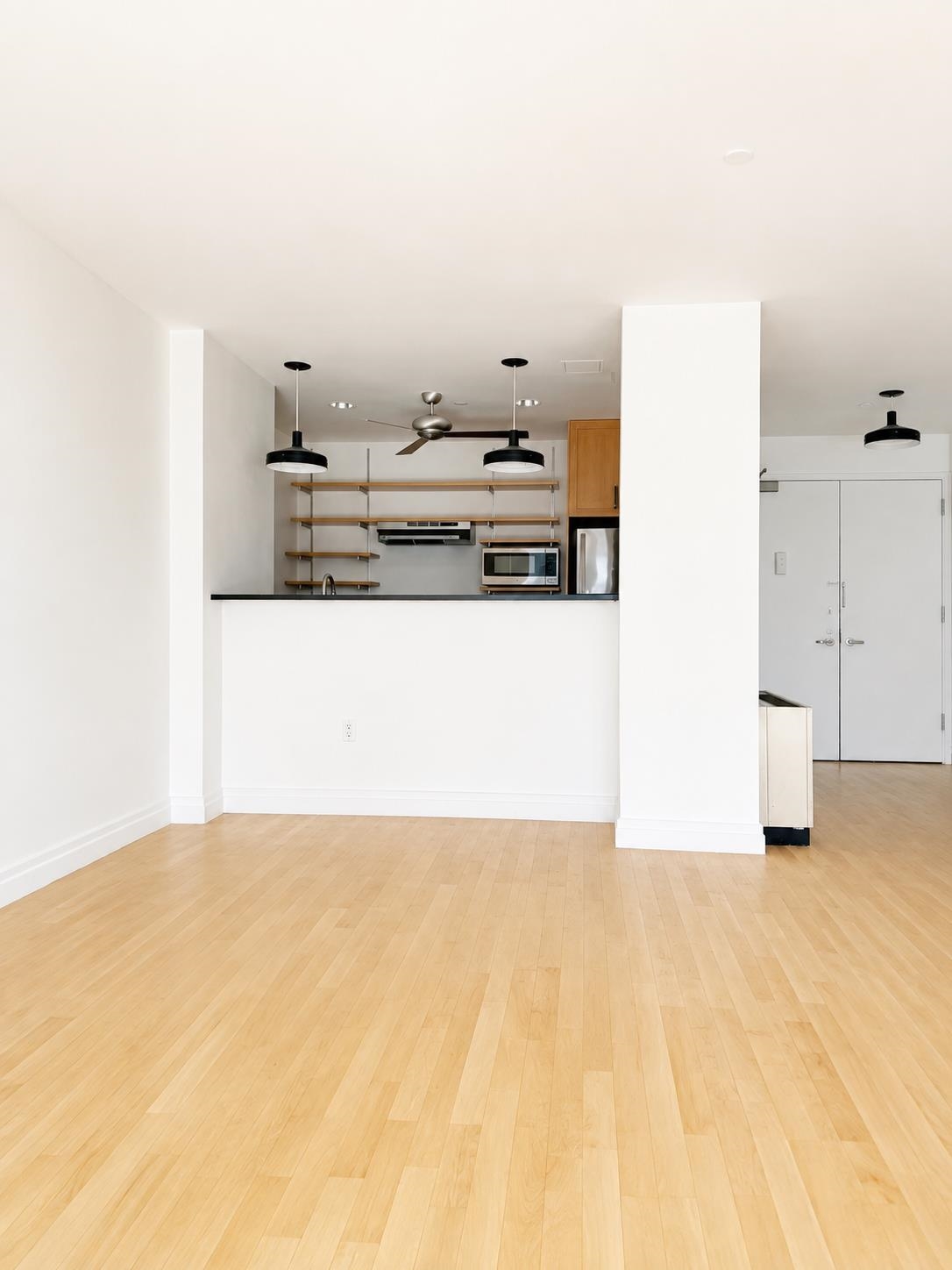 150 BAY ST Unit: PH11