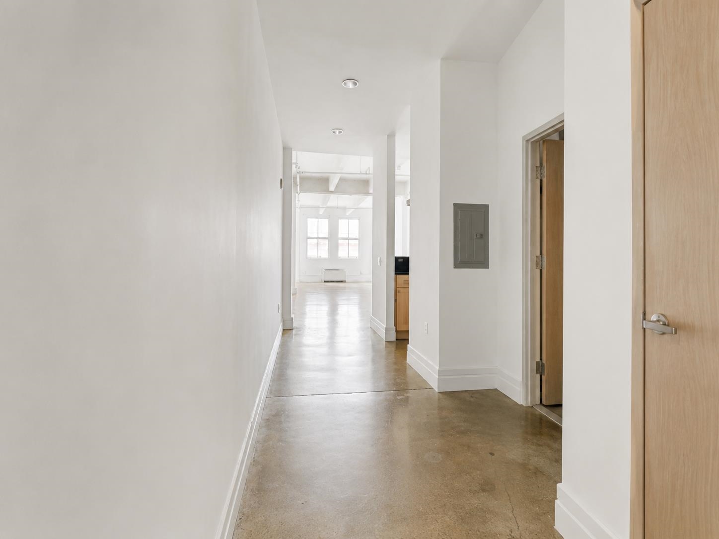 150 BAY ST Unit: 711