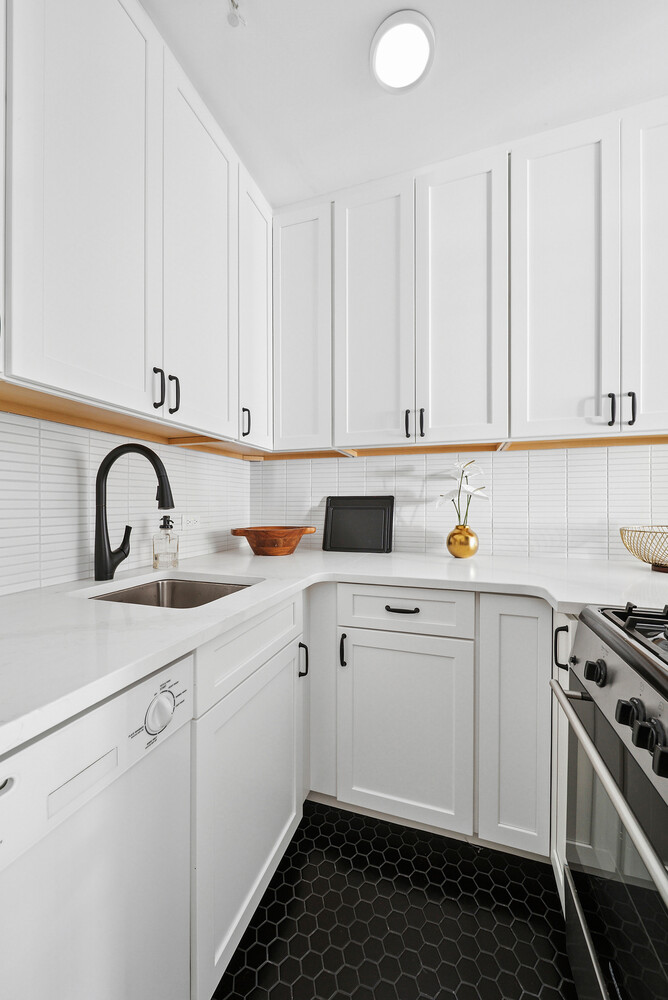 212 E 77TH Street 1A