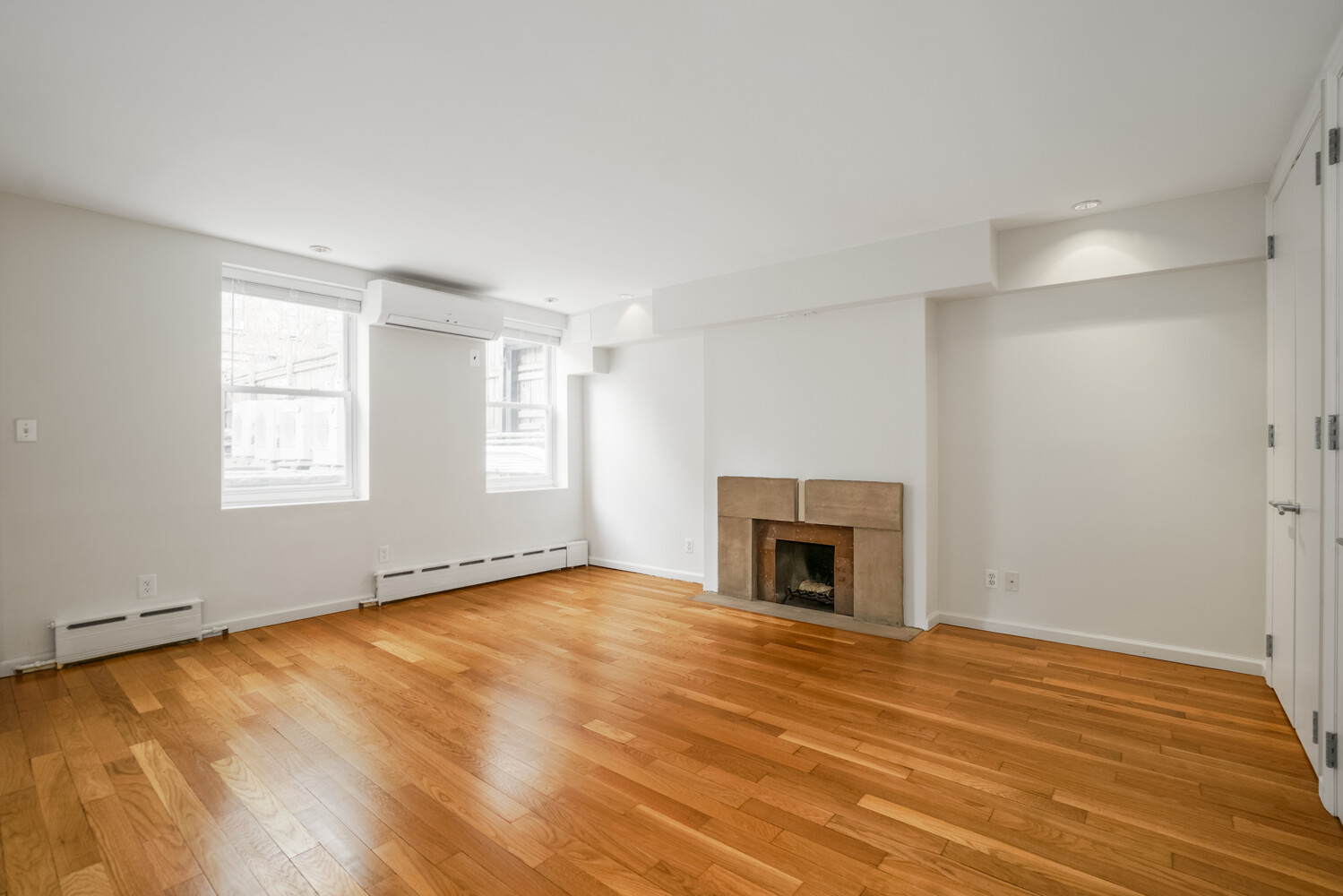 459 W 47TH Street GRDN
