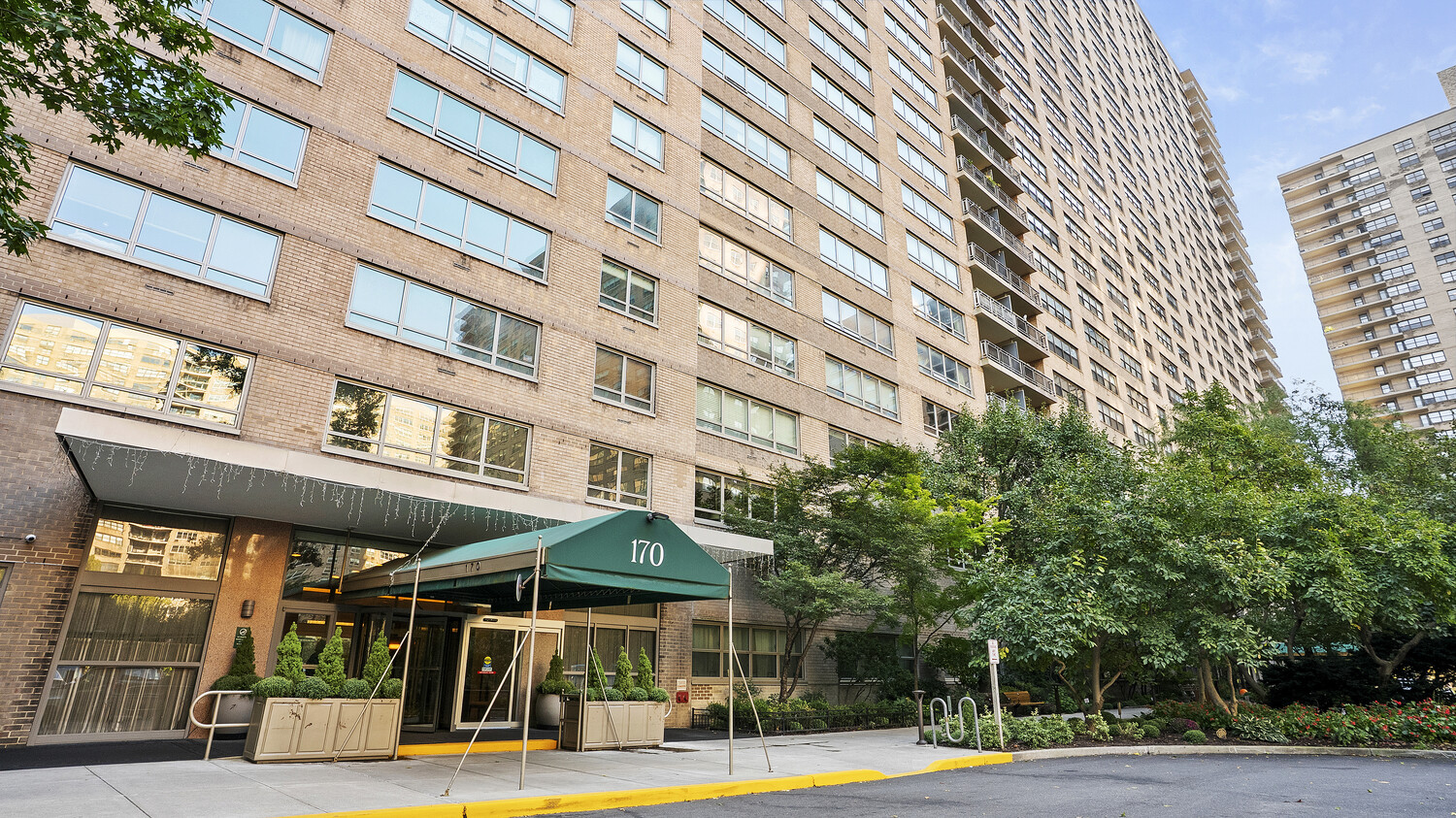 170 W END Avenue 2H
