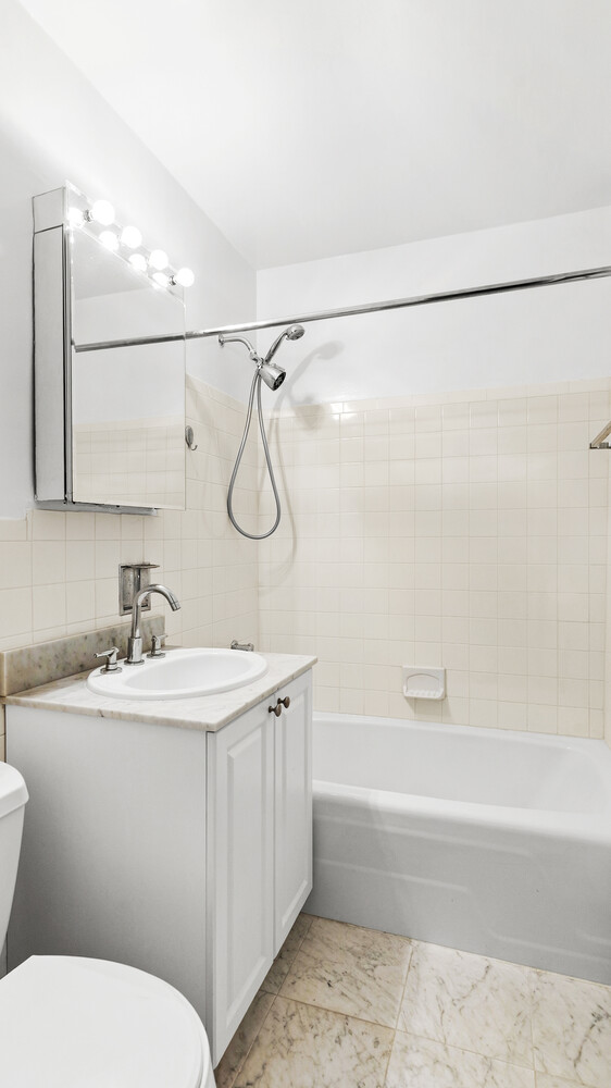 170 W END Avenue 2H