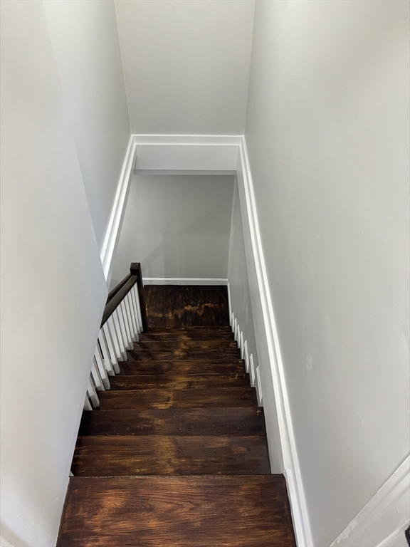 163 Oakdale Ave # 2