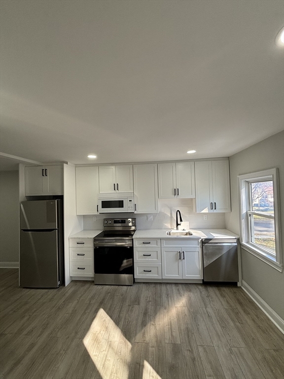 163 Oakdale Ave # 2