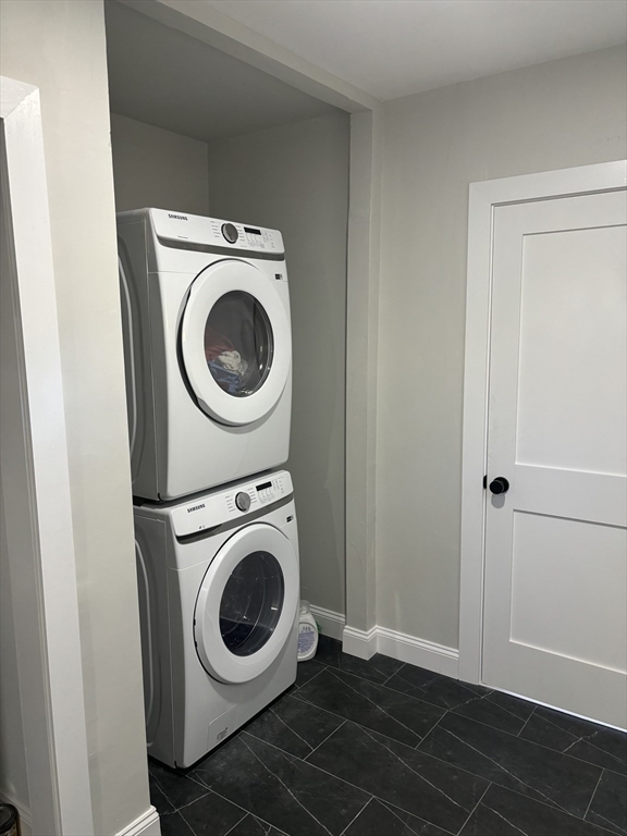 163 Oakdale Ave # 2