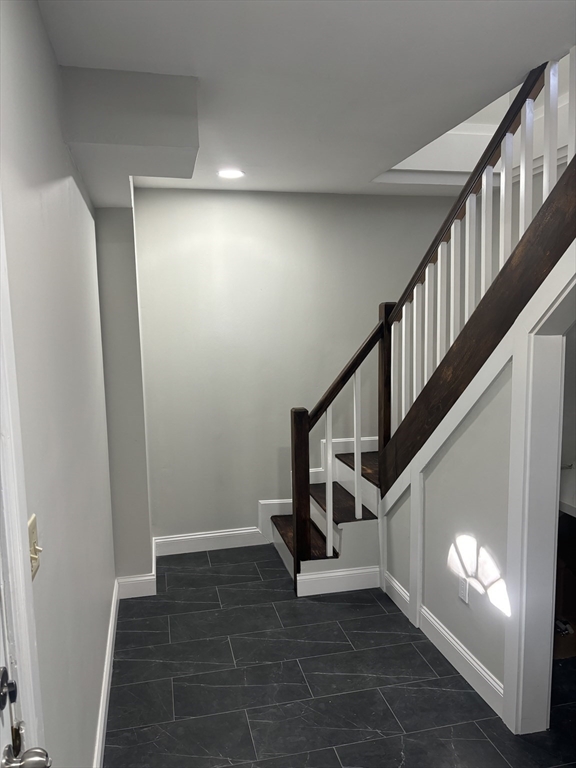 163 Oakdale Ave # 2