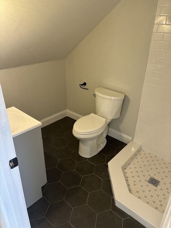 163 Oakdale Ave # 2