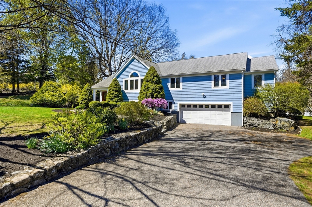 98 Blossomcrest Rd