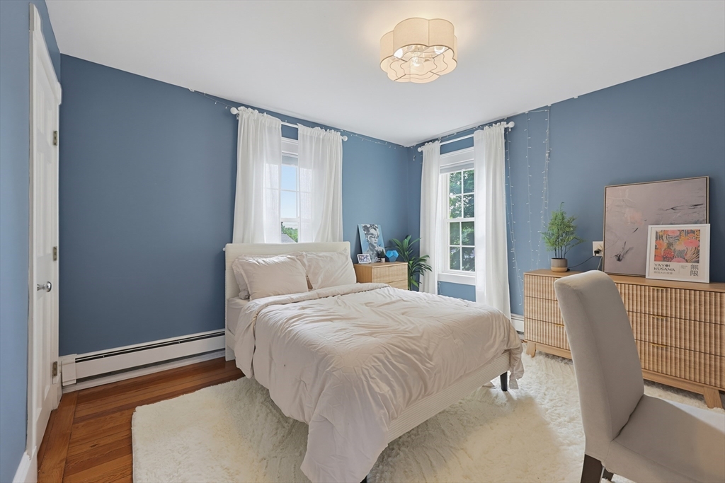 11 Eleanor St