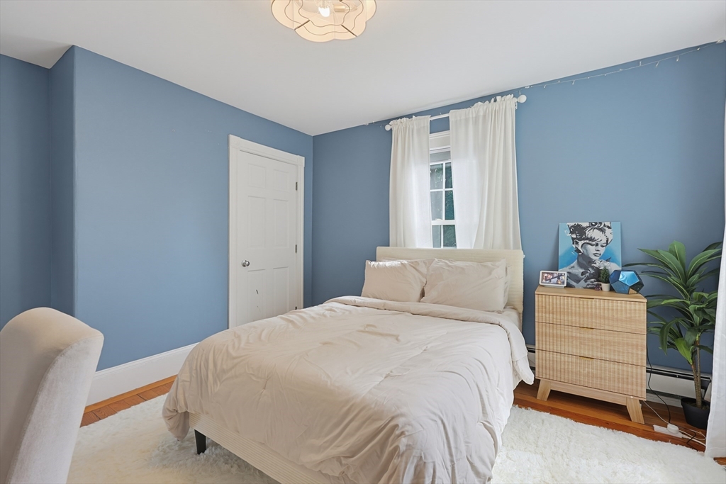 11 Eleanor St