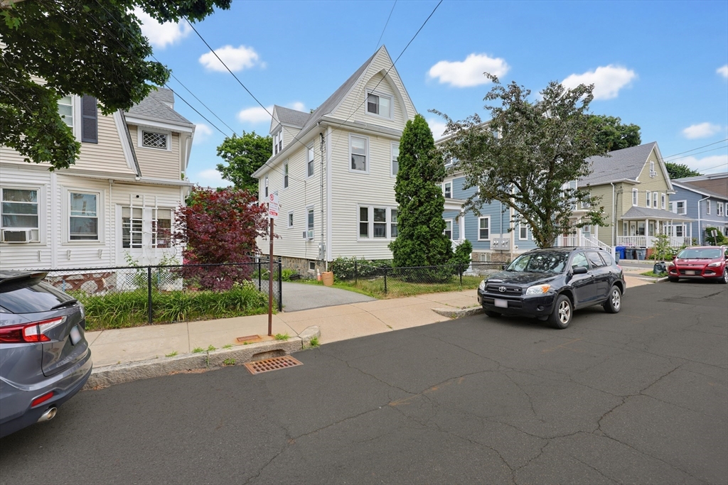 53 Fairbanks St