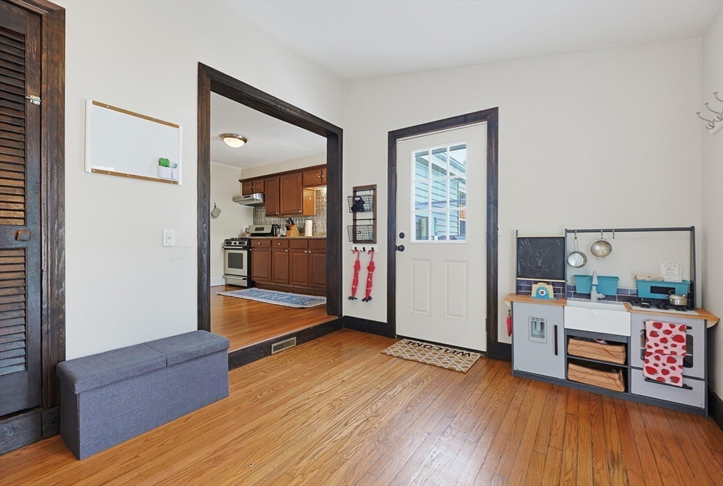 812 East St