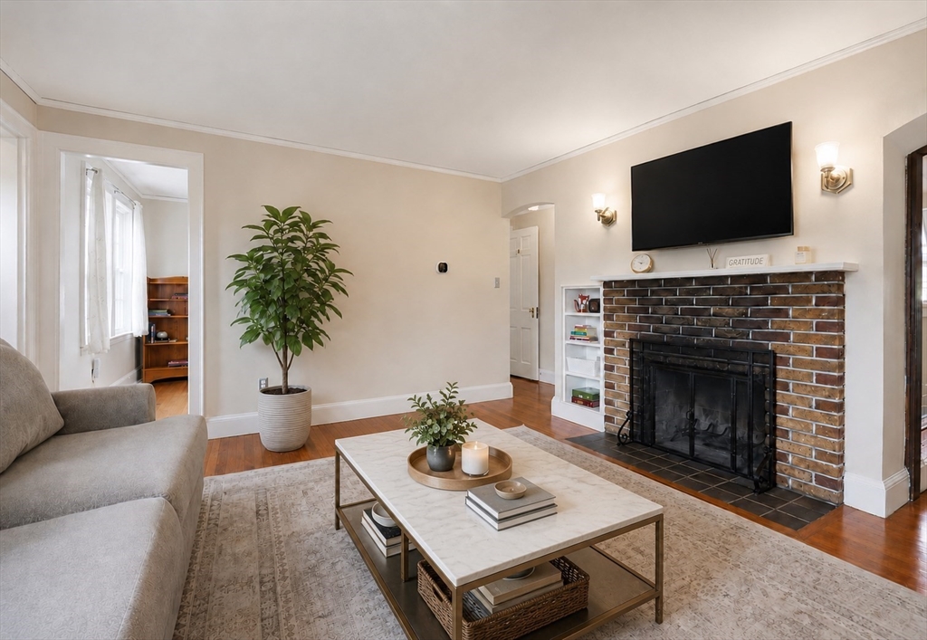 812 East St