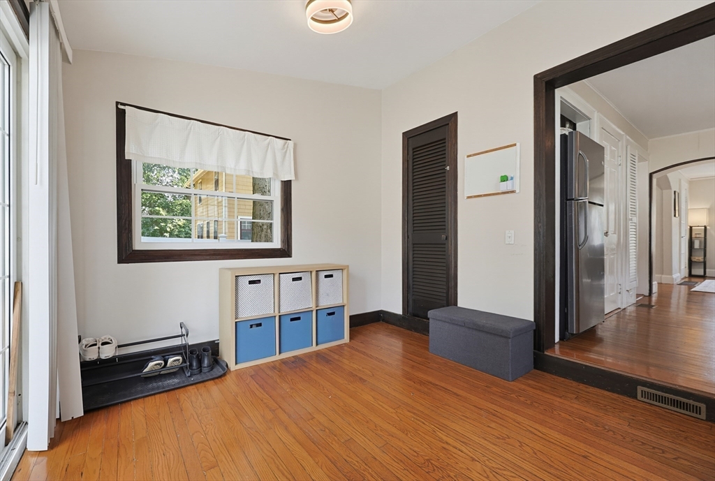 812 East St