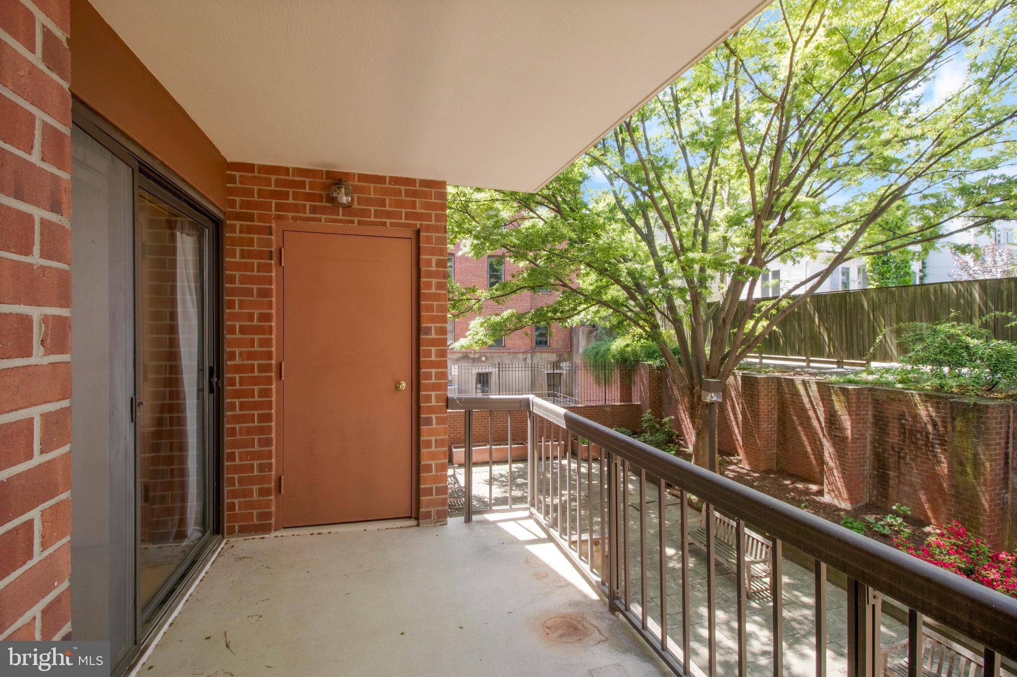 2320 Wisconsin Ave NW #208