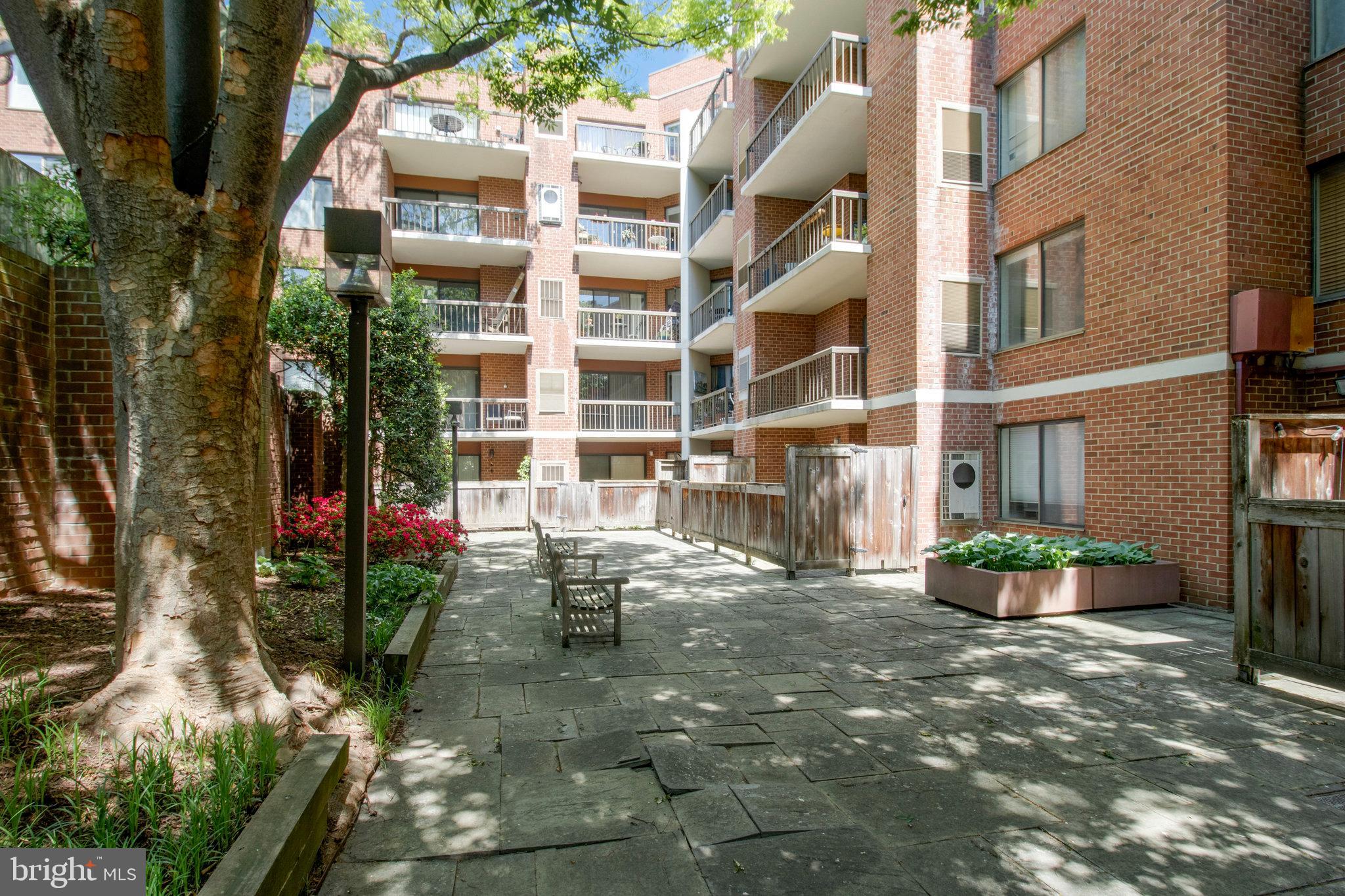 2320 Wisconsin Ave NW #208