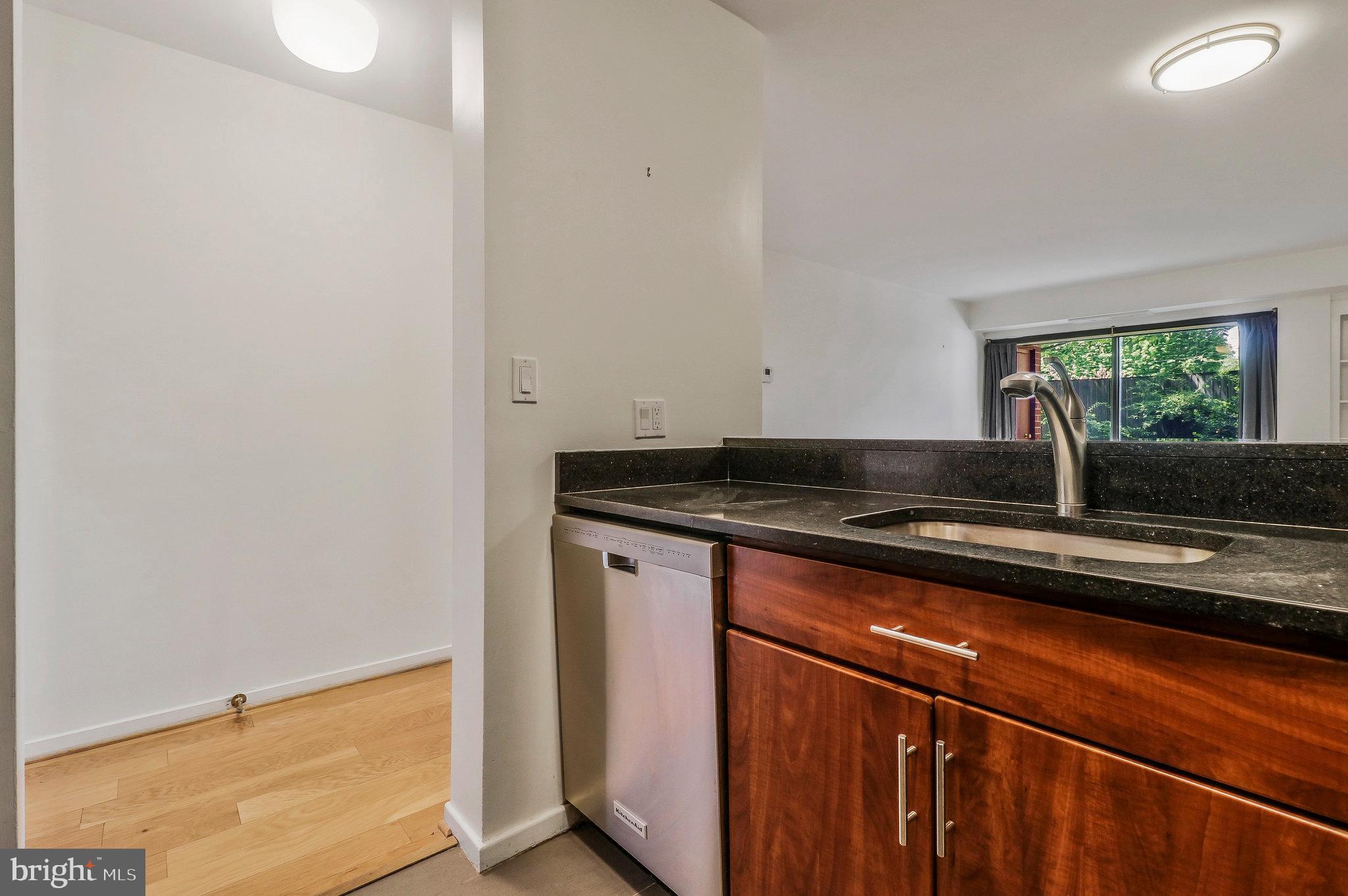 2320 Wisconsin Ave NW #208